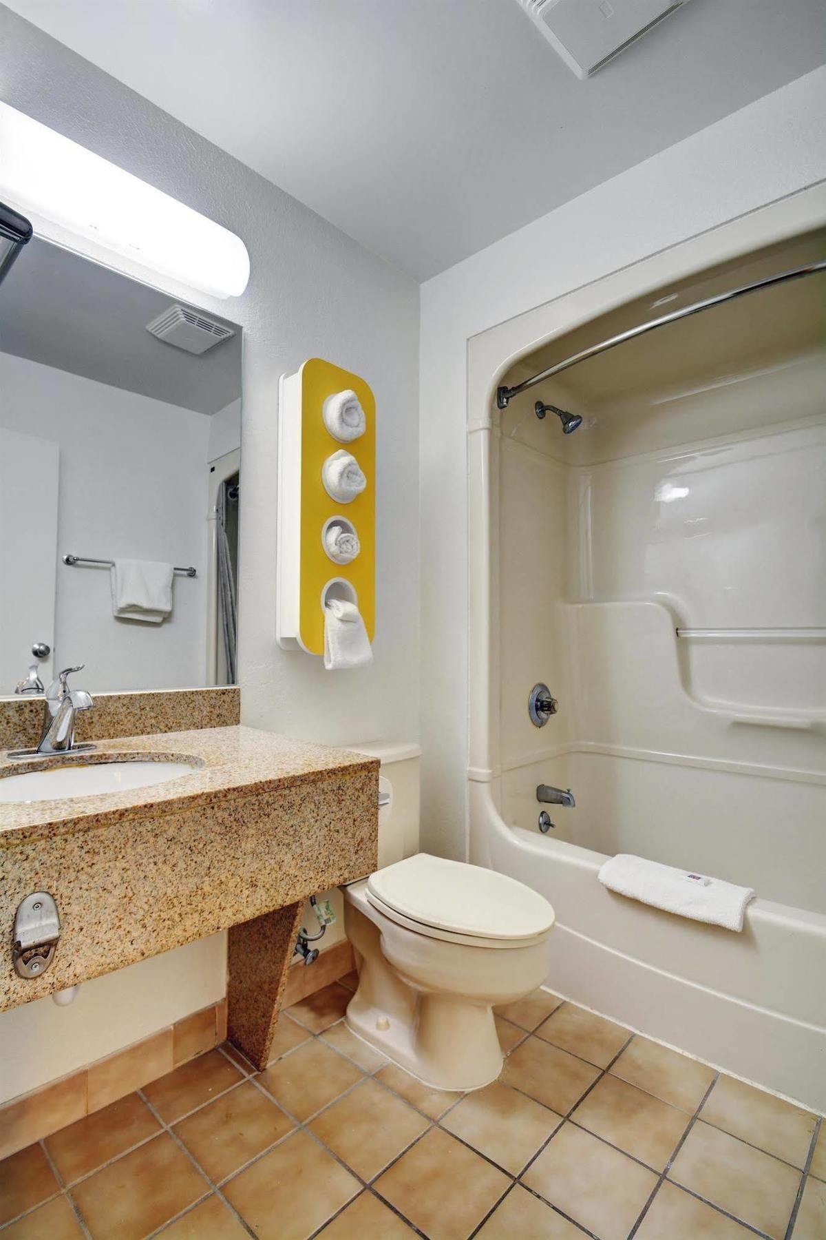 Motel 6-Newport, Ri Εξωτερικό φωτογραφία